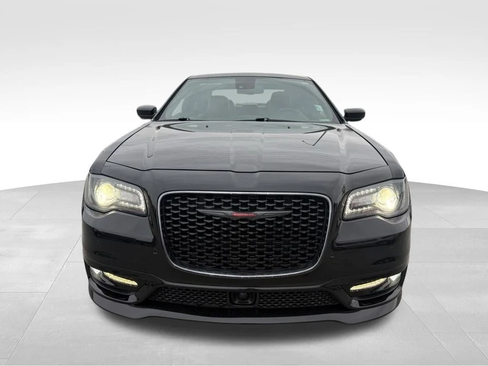 2021 Chrysler 300 (2005-2023) - Image 2 of 12
