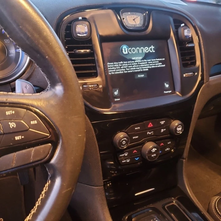 2021 Chrysler 300 (2005-2023) - Image 6 of 12