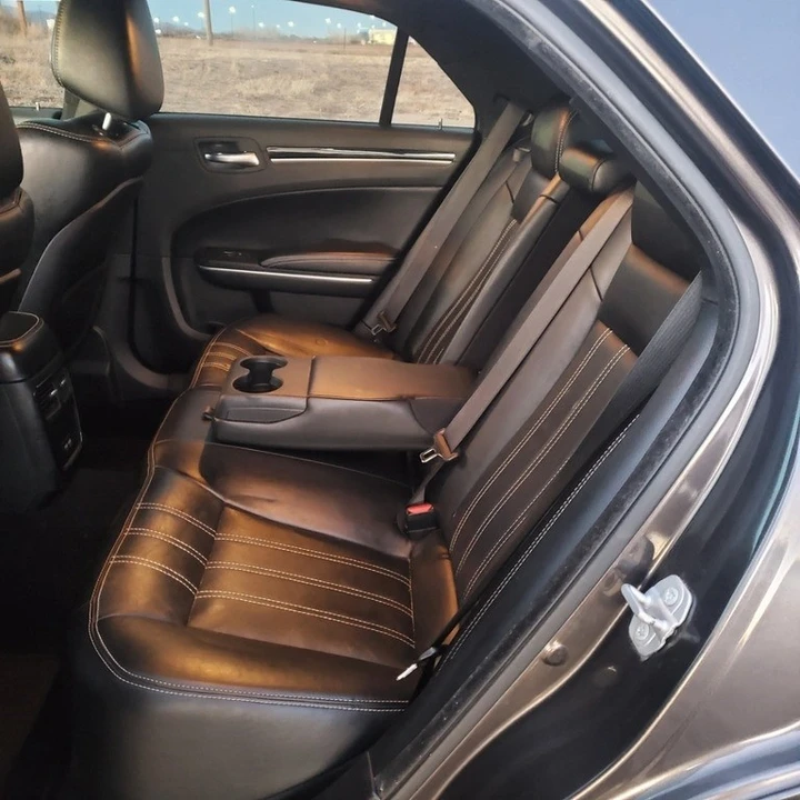 2021 Chrysler 300 (2005-2023) - Image 4 of 12