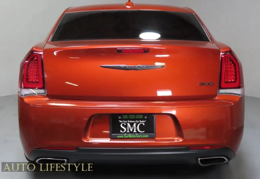 2021 Chrysler 300 (2005-2023) - Image 10 of 31