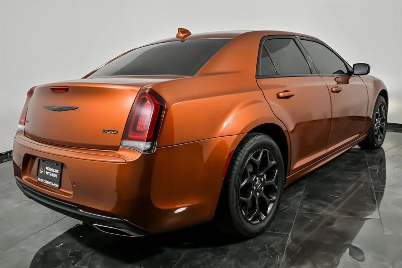 2021 Chrysler 300 (2005-2023) - Image 11 of 21