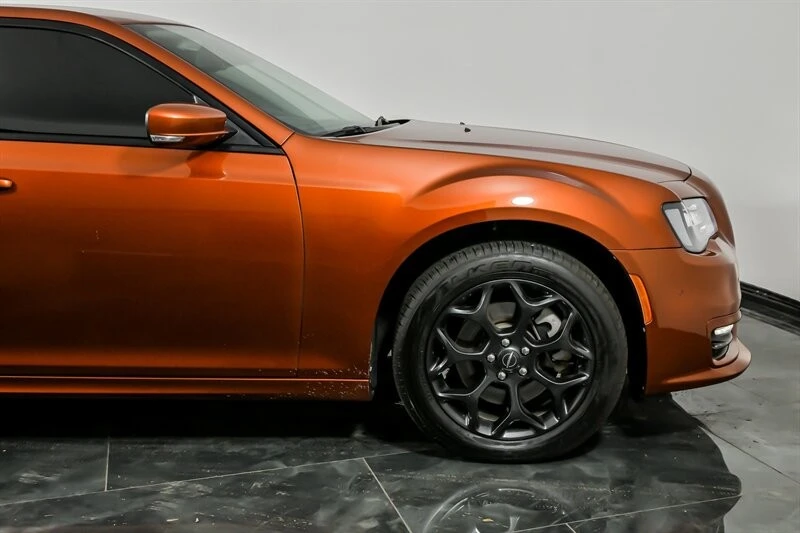 2021 Chrysler 300 (2005-2023) - Image 14 of 21