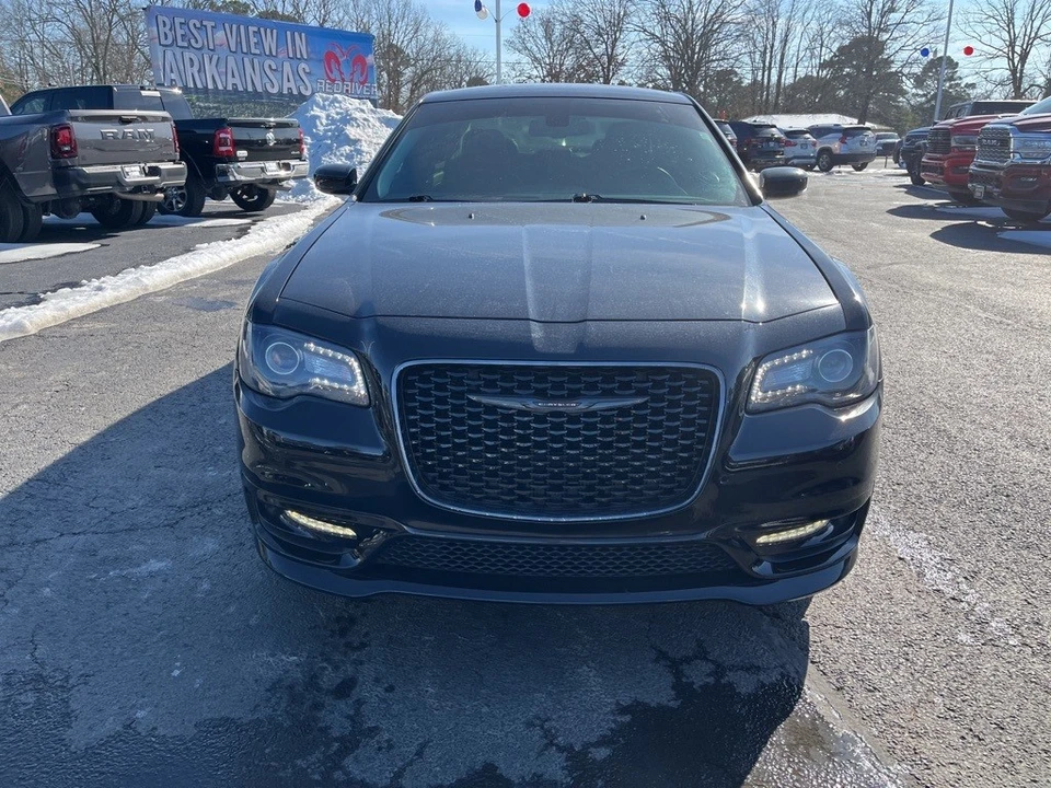 2021 Chrysler 300 (2005-2023) - Image 2 of 12
