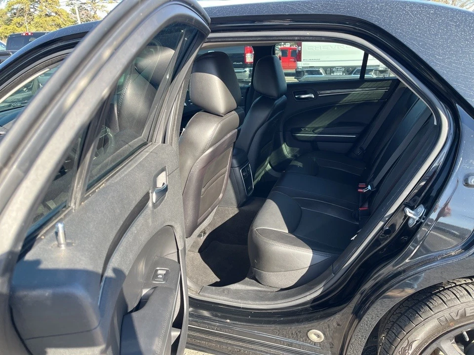 2021 Chrysler 300 (2005-2023) - Image 11 of 12