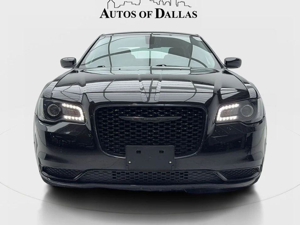 2021 Chrysler 300 (2005-2023) - Image 4 of 21
