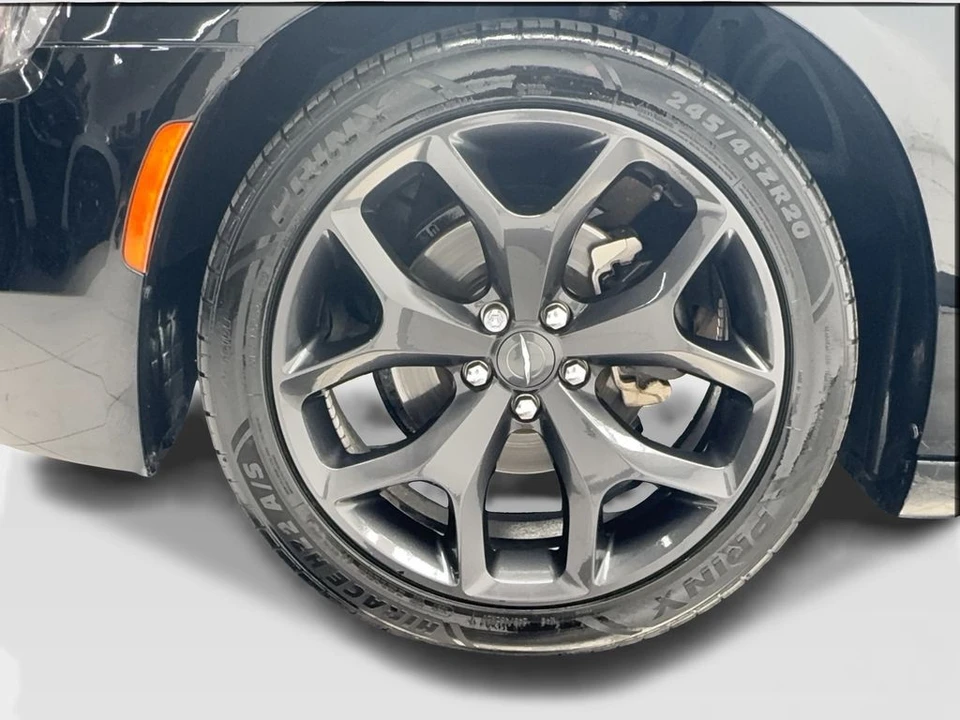 2021 Chrysler 300 (2005-2023) - Image 12 of 21