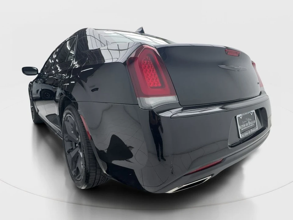 2021 Chrysler 300 (2005-2023) - Image 9 of 21