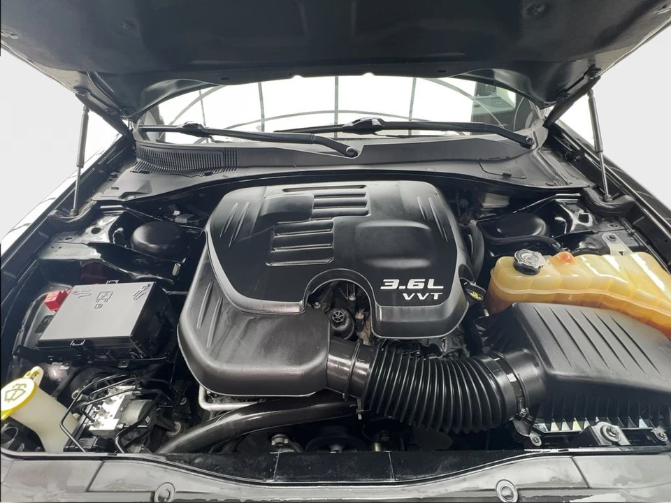 2021 Chrysler 300 (2005-2023) - Image 17 of 21