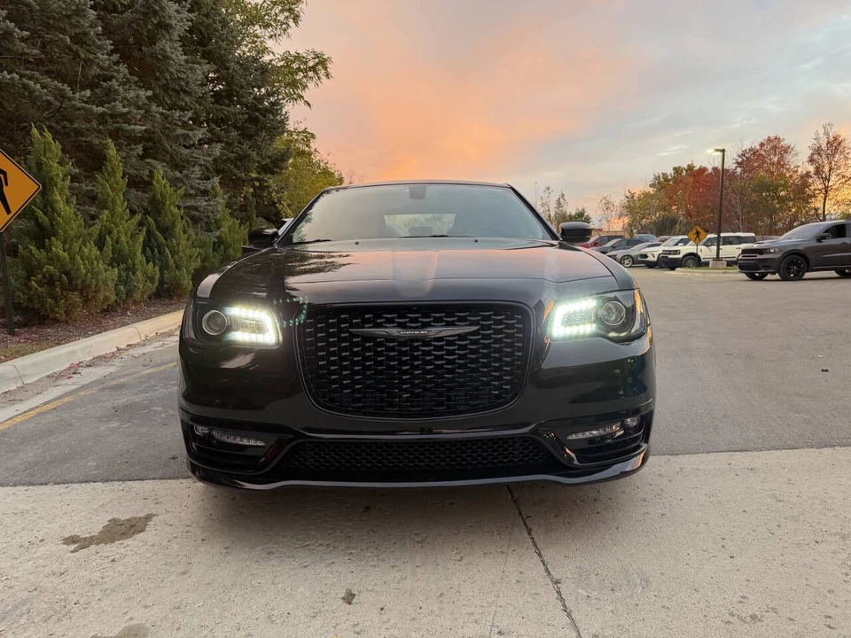 2021 Chrysler 300 (2005-2023) - Image 4 of 19