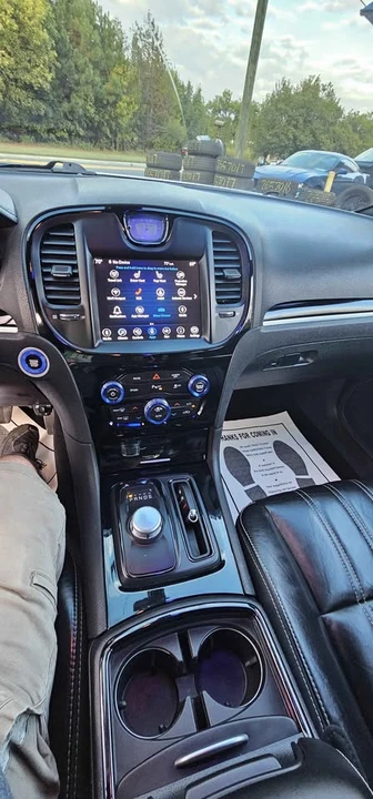 2021 Chrysler 300 (2005-2023) - Image 2 of 14