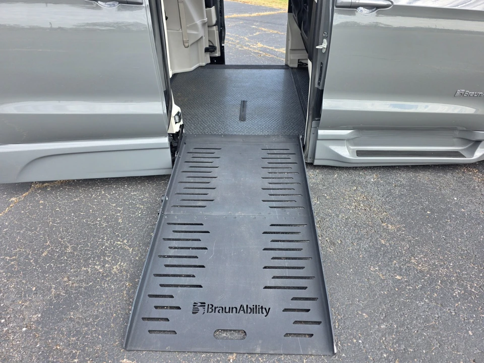 2021 Chrysler - Image 20 of 21