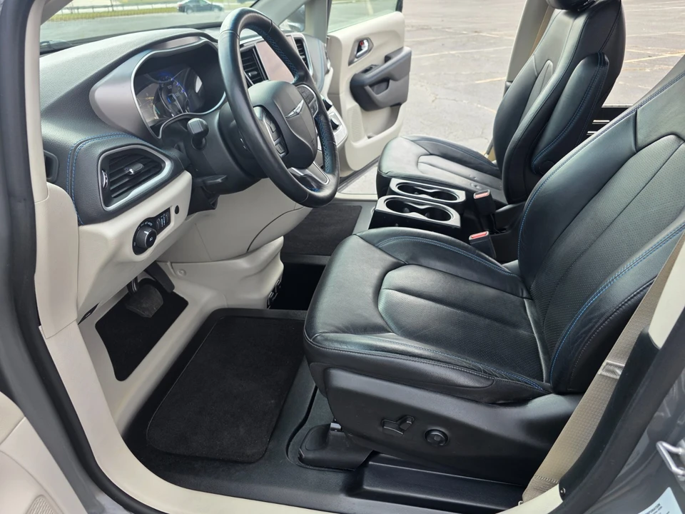 2021 Chrysler - Image 13 of 21