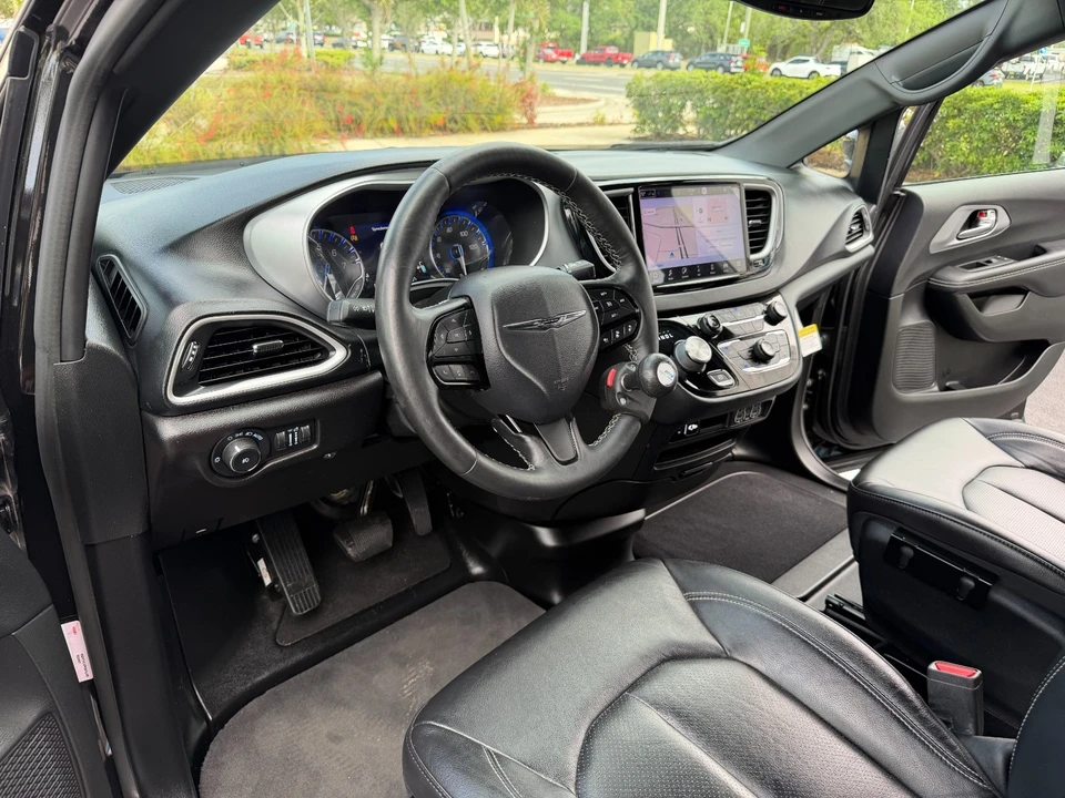 2021 Chrysler - Image 12 of 21