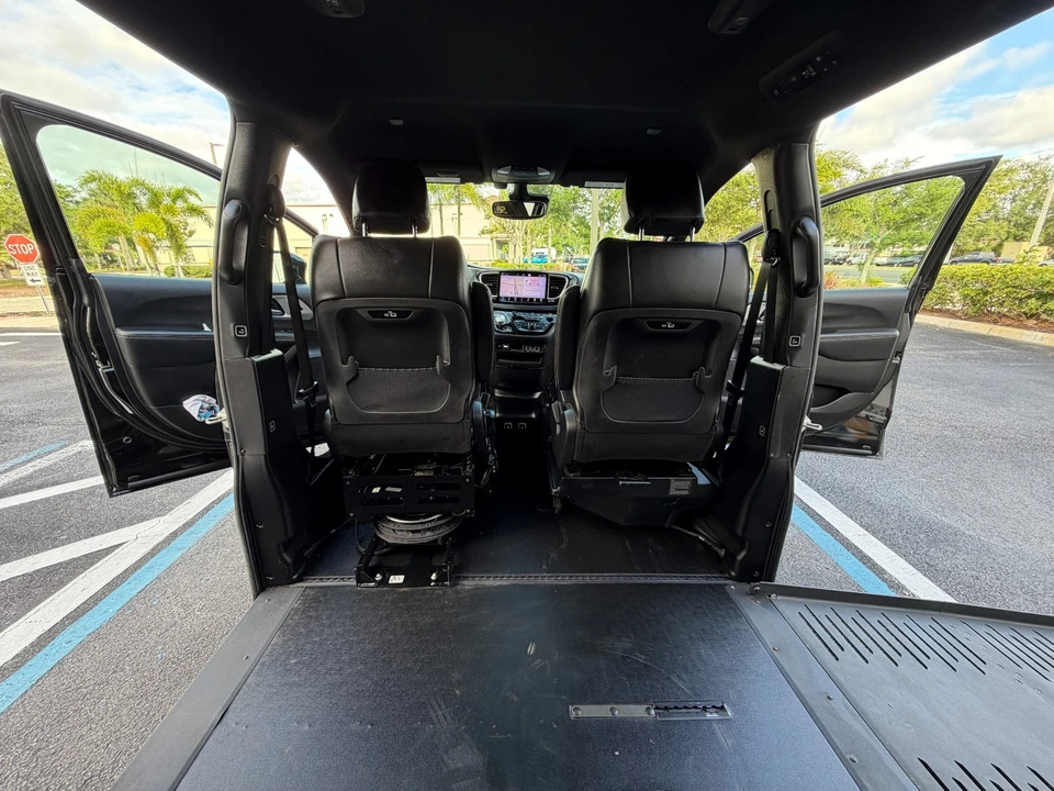 2021 Chrysler - Image 20 of 21