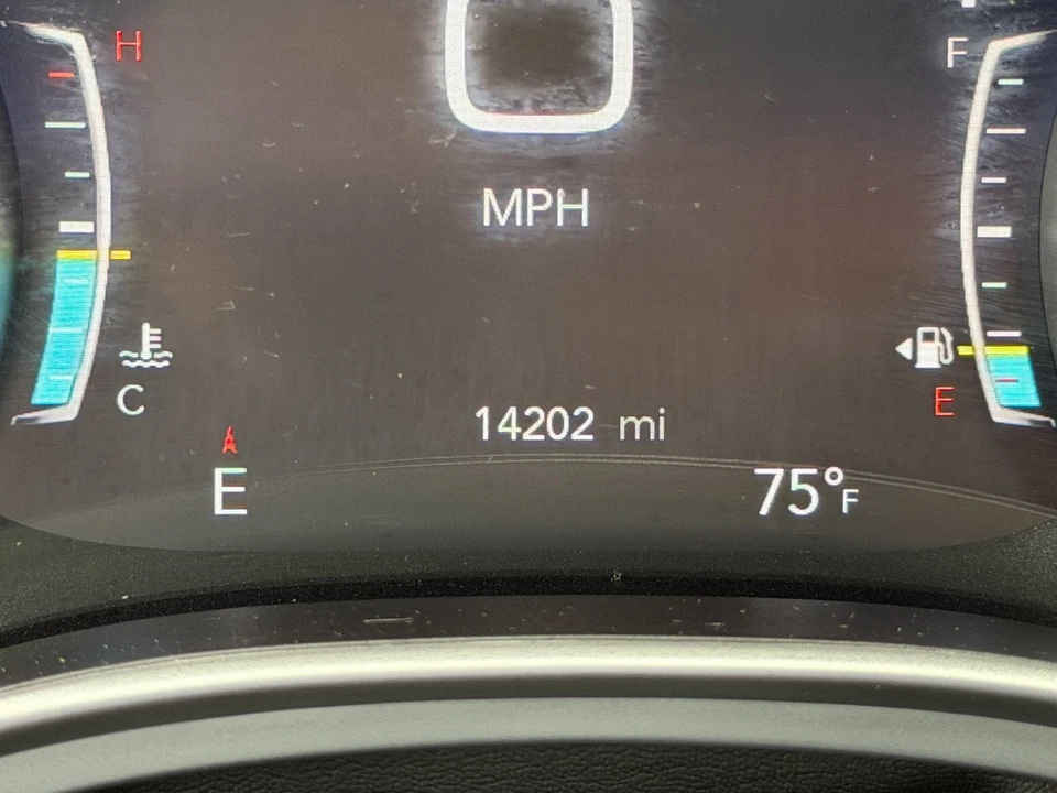 2021 Chrysler - Image 14 of 21