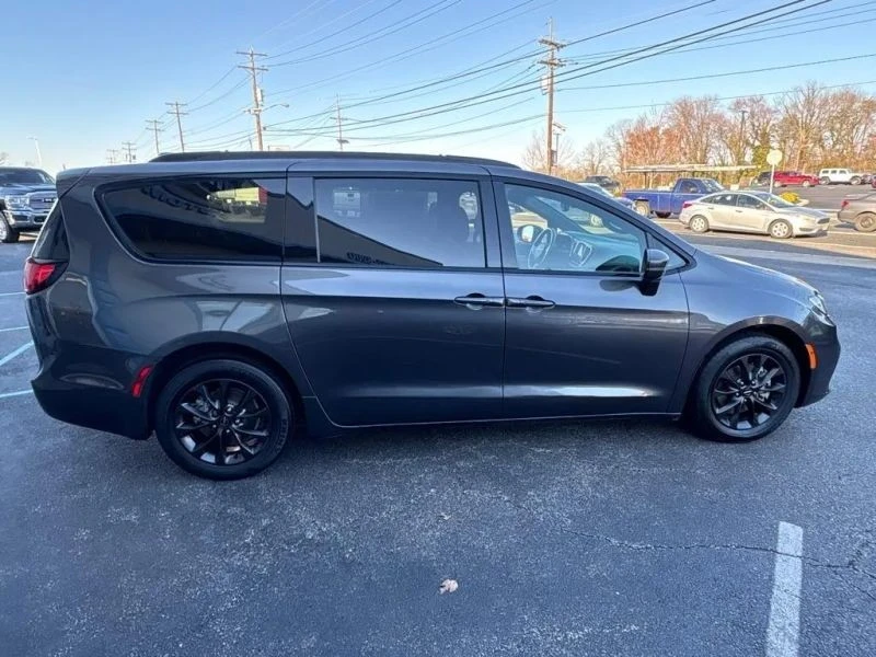 2021 Chrysler - Image 11 of 12