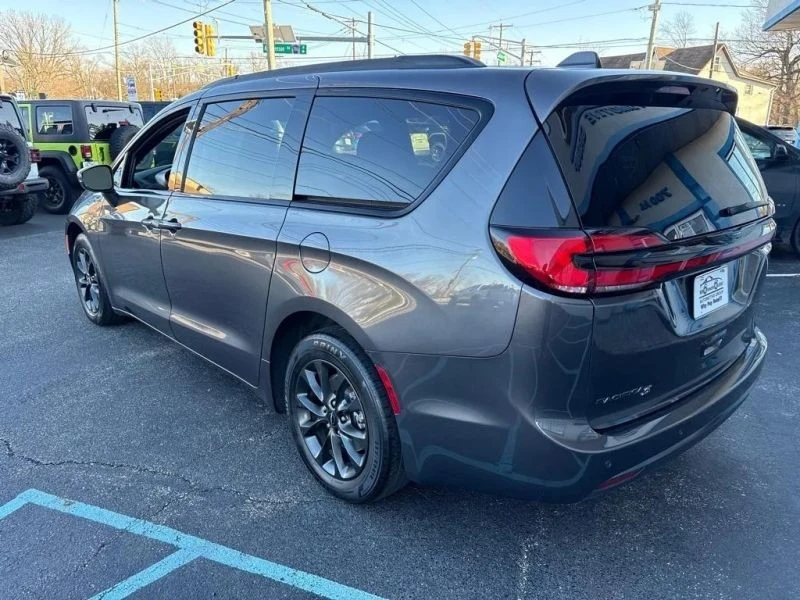 2021 Chrysler - Image 6 of 12