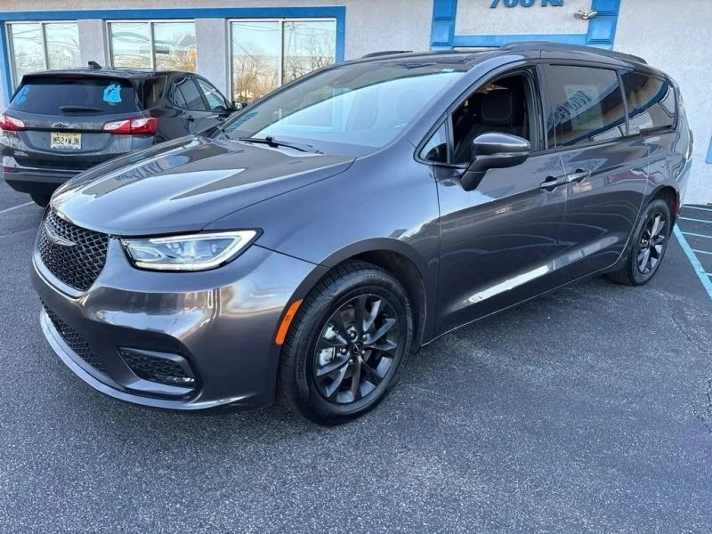 2021 Chrysler - Image 2 of 12