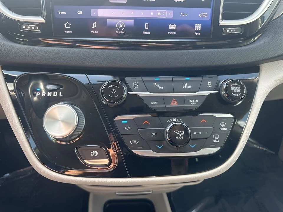 2021 Chrysler - Image 19 of 21