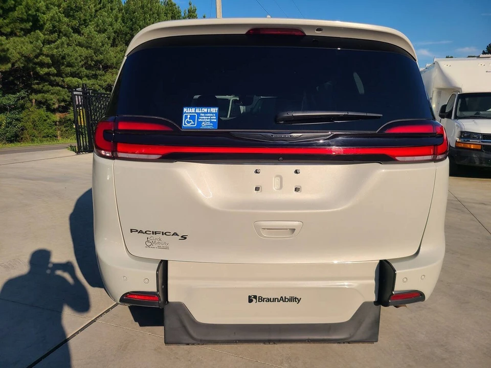 2021 Chrysler - Image 6 of 21