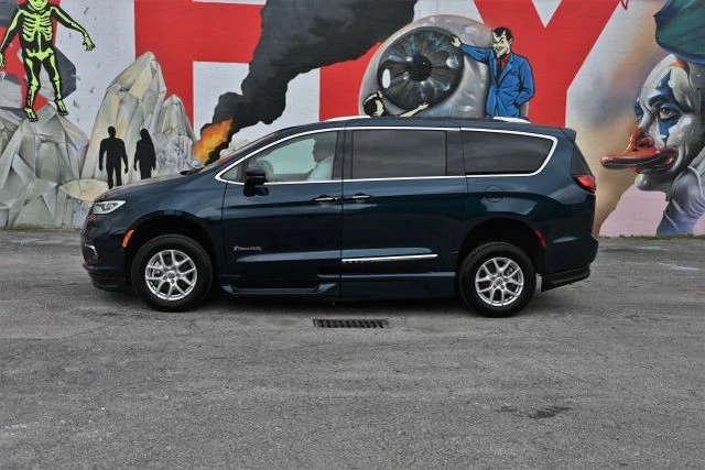 2021 Chrysler - Image 7 of 21