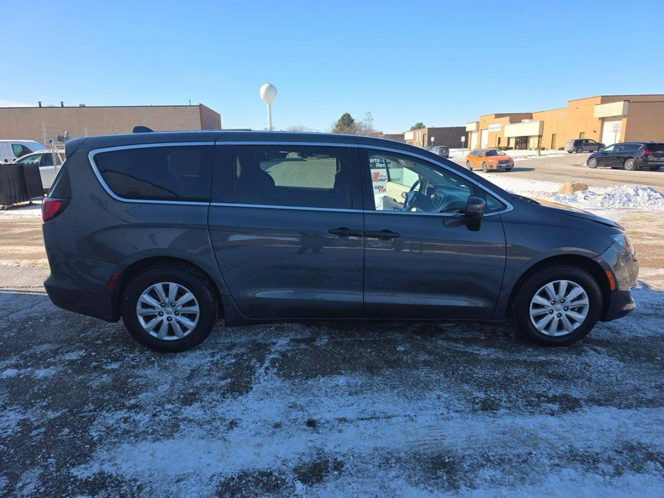 2021 Chrysler - Image 4 of 13