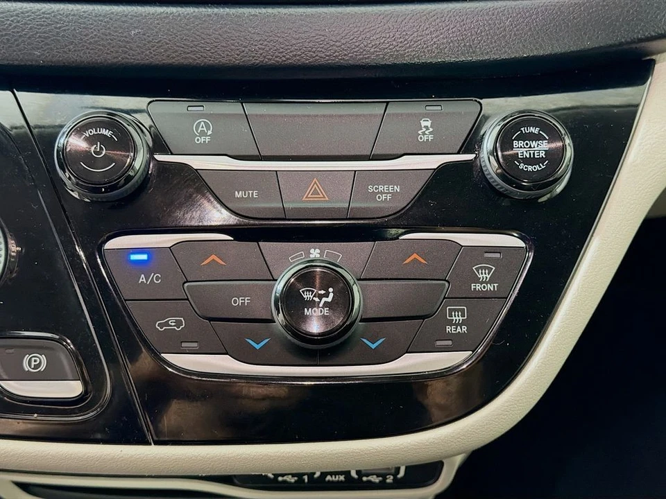 2021 Chrysler - Image 18 of 21