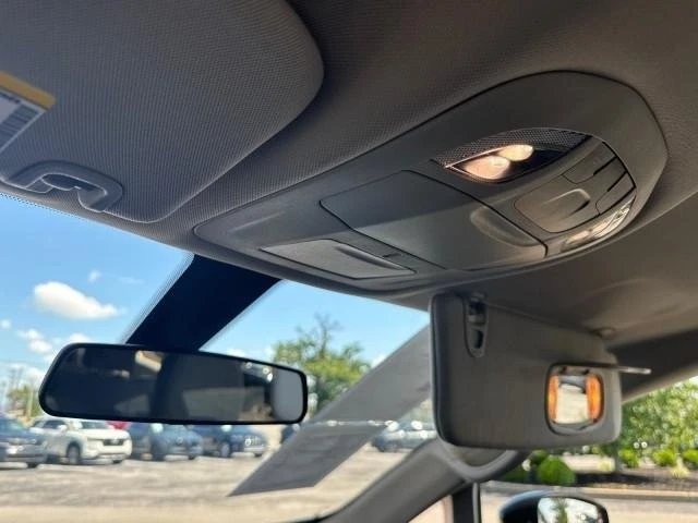 2021 Chrysler - Image 10 of 14