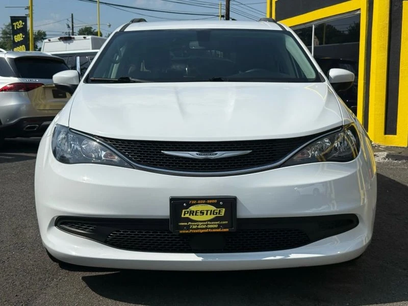 2021 Chrysler - Image 2 of 12