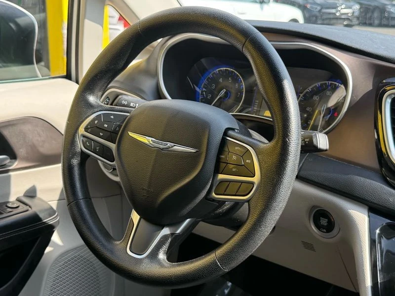 2021 Chrysler - Image 11 of 12