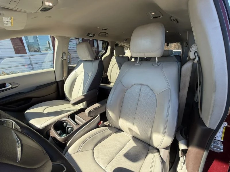 2021 Chrysler - Image 2 of 3