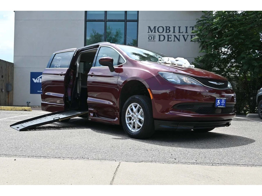 2021 Chrysler - Image 2 of 21