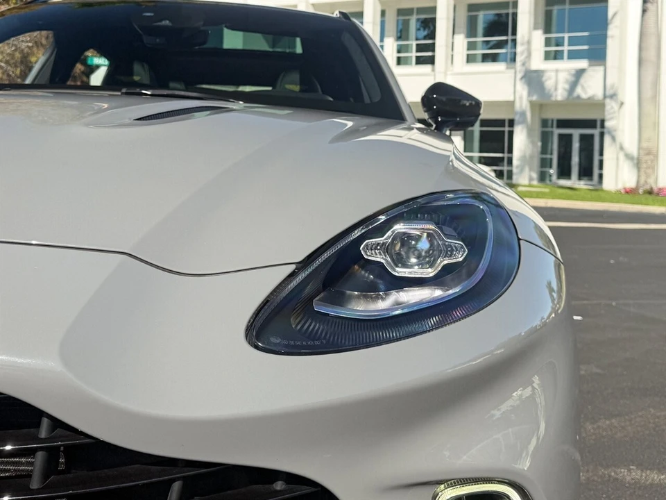 2021 Aston Martin DBX - Image 3 of 4