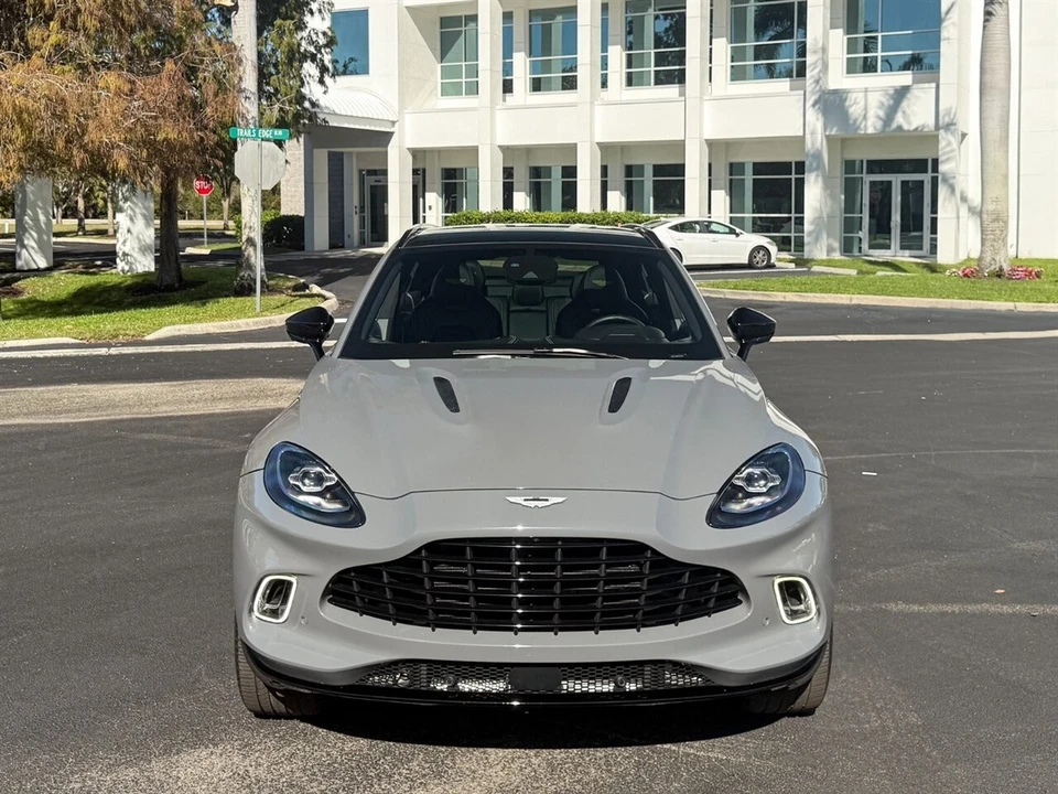 2021 Aston Martin DBX - Image 4 of 4