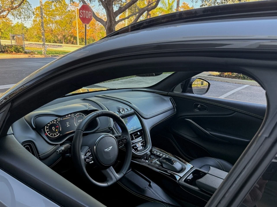 2021 Aston Martin DBX - Image 2 of 4