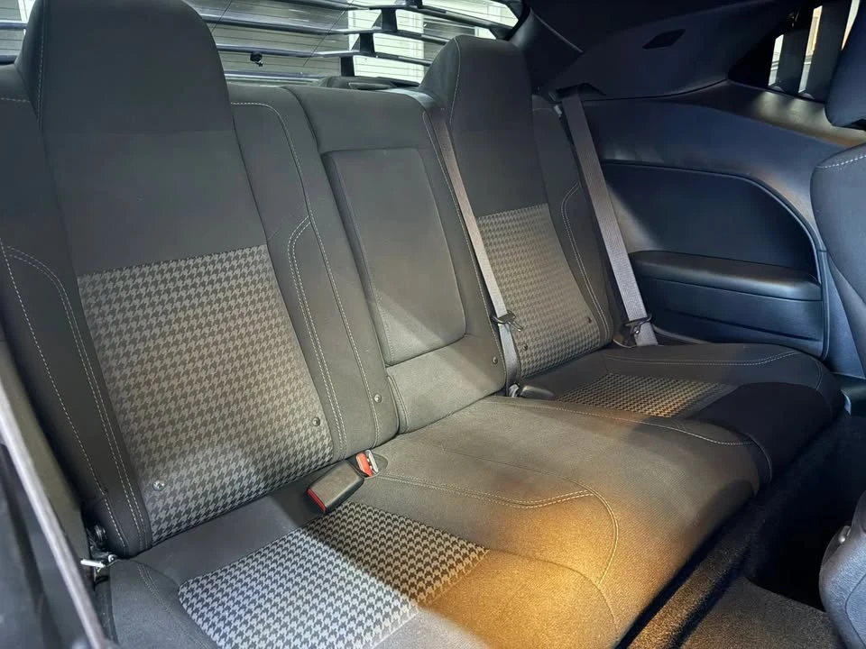 2021 Dodge Challenger 3rd Gen - Image 16 of 19