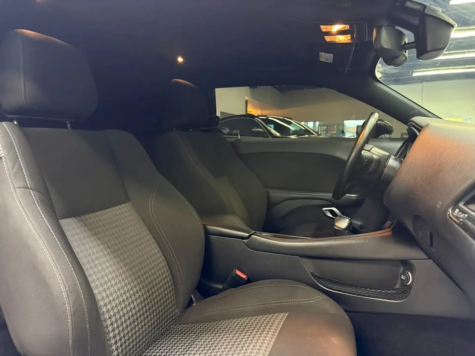 2021 Dodge Challenger 3rd Gen - Image 15 of 19