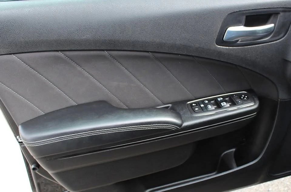 2021 Dodge Charger 7th Gen - Image 16 of 19