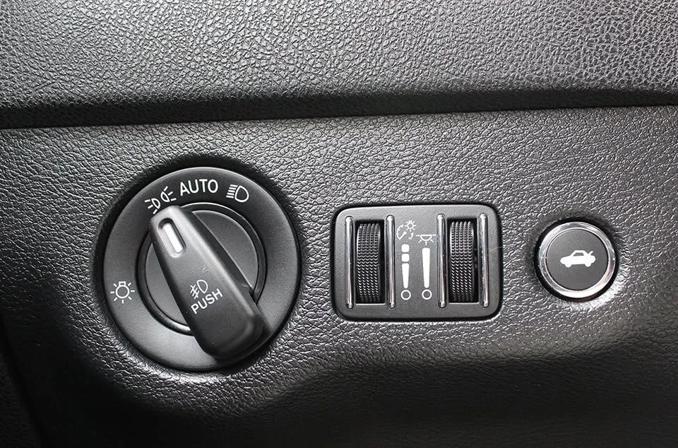 2021 Dodge Charger 7th Gen - Image 19 of 19