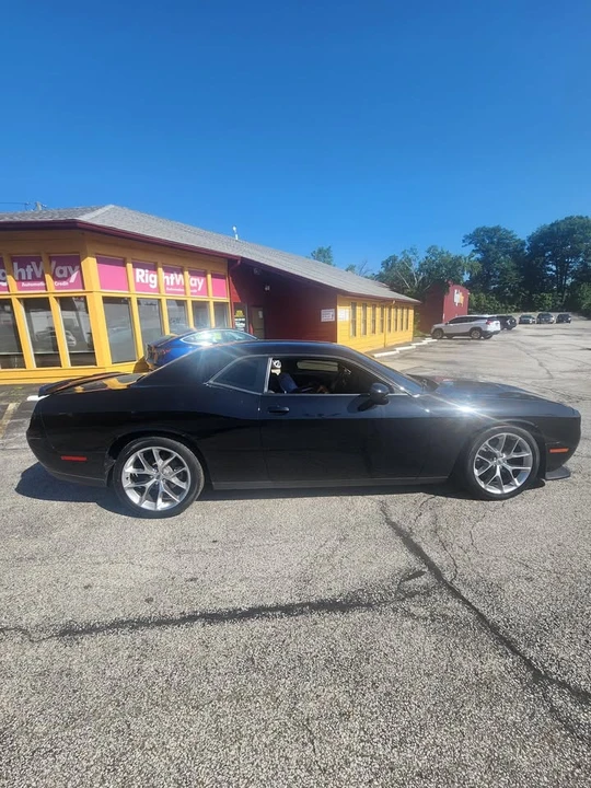 2021 Dodge Challenger 3rd Gen - Image 2 of 5