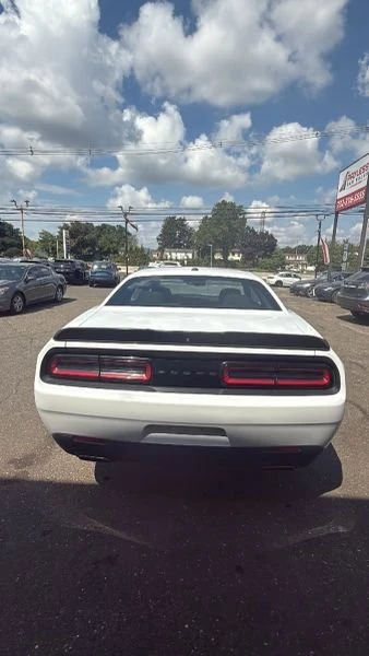 2021 Dodge Challenger 3rd Gen - Image 5 of 15