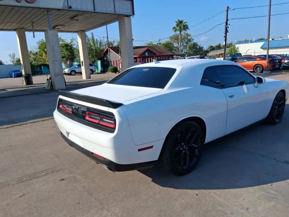 2021 Dodge Challenger 3rd Gen - Image 5 of 17