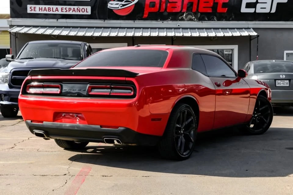 2021 Dodge Challenger 3rd Gen - Image 9 of 12