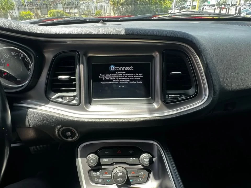 2021 Dodge Challenger 3rd Gen - Image 16 of 20
