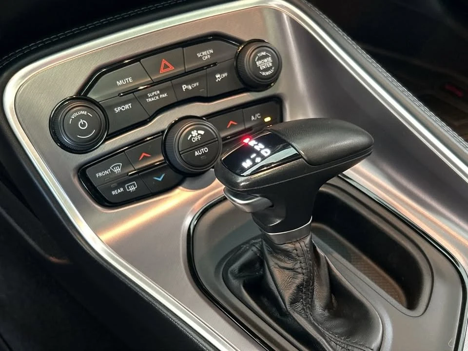 2021 Dodge Challenger 3rd Gen - Image 16 of 20