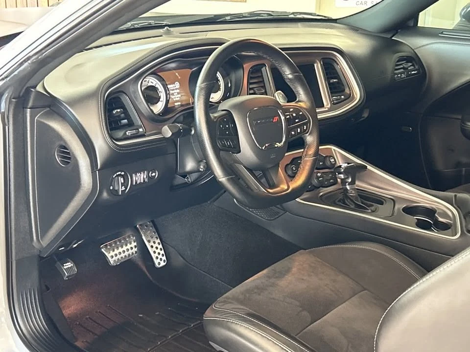 2021 Dodge Challenger 3rd Gen - Image 9 of 20