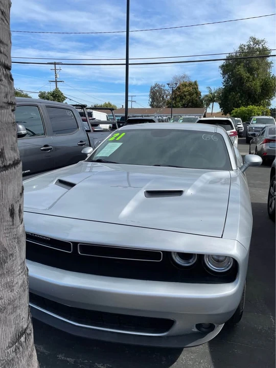 2021 Dodge Challenger 3rd Gen - Image 2 of 4