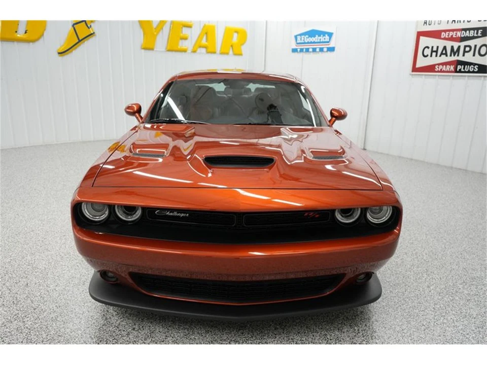 2021 Dodge Challenger 3rd Gen - Image 27 of 31