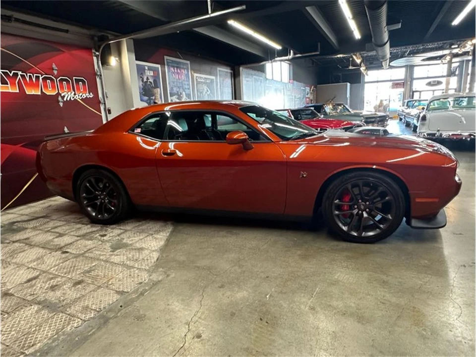 2021 Dodge Challenger 3rd Gen - Image 22 of 31