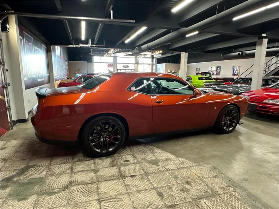 2021 Dodge Challenger 3rd Gen - Image 23 of 31